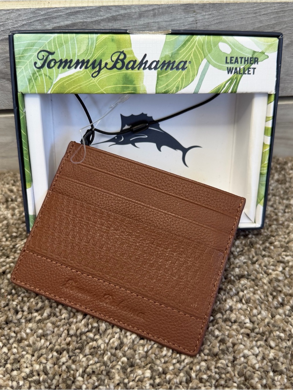 NWT Tommy Bahama wallet men's brown cognac 100% leather slim flat cardholder